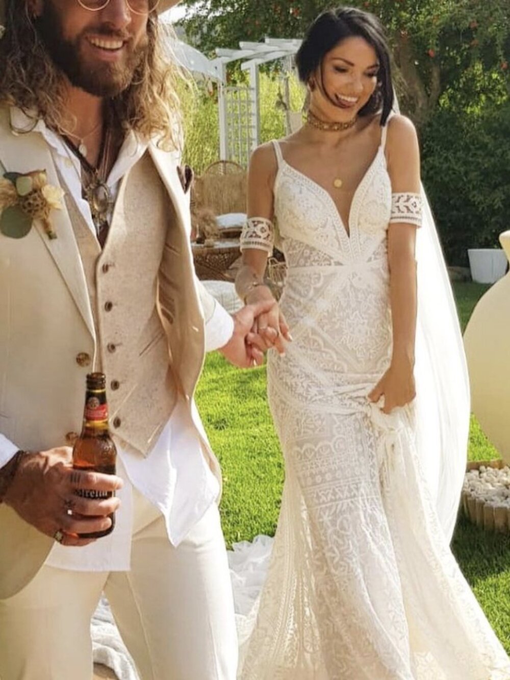 Rue De Siene Tulum Wedding Gown Size 10 - Picture 7 of 13